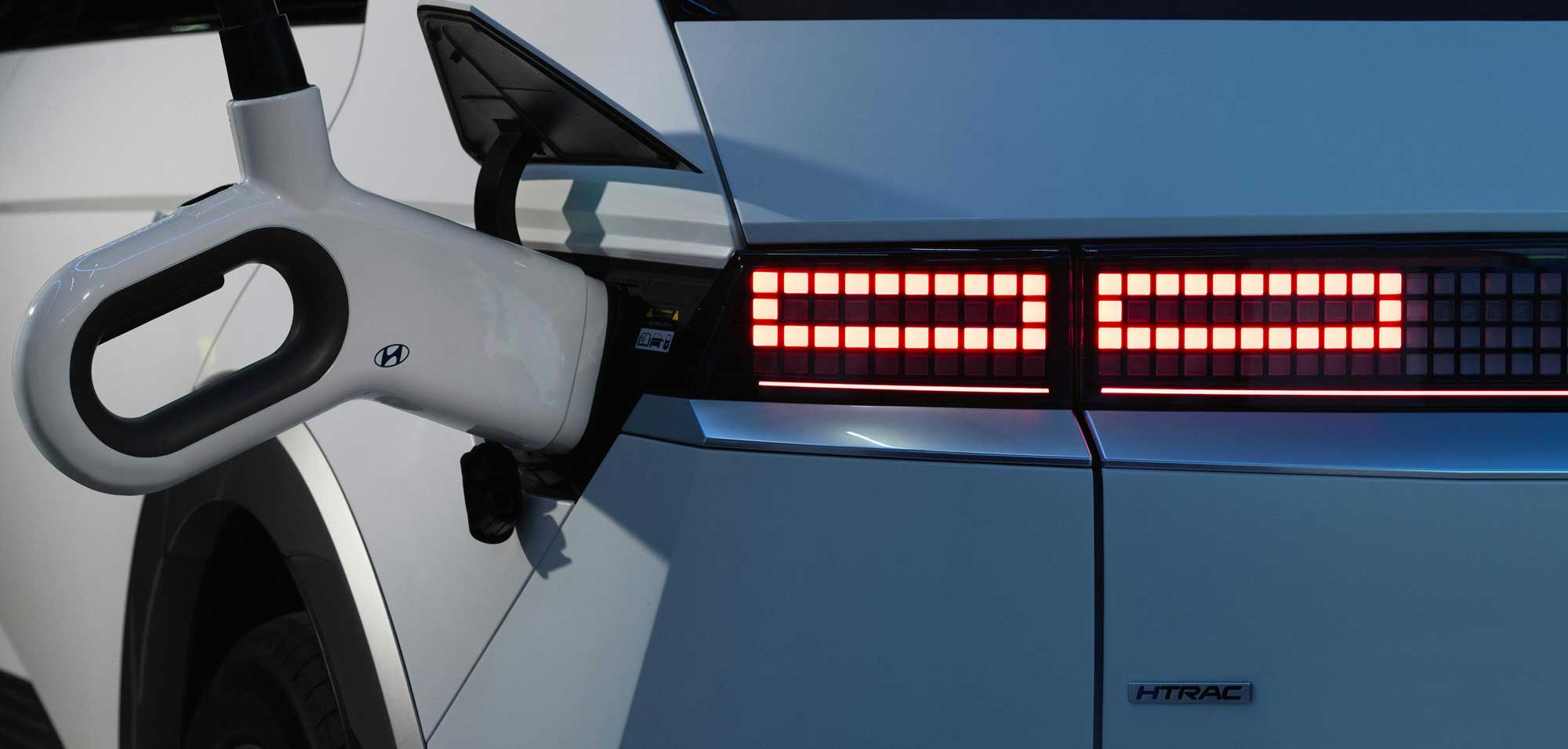 car-charge-ev-hyundaimotorgroup-17920198 car charge ev hyundai motorgroup